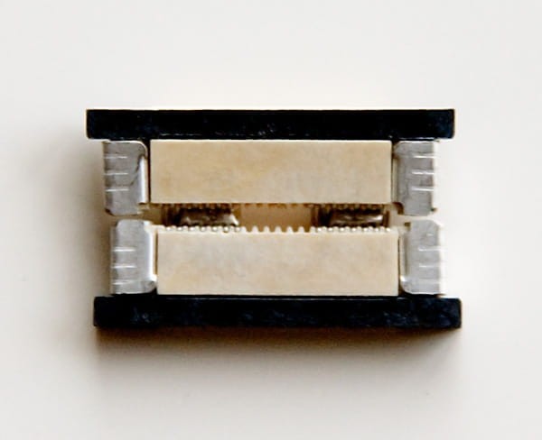 Strip-to-strip connector for LED Strip SMD 5050